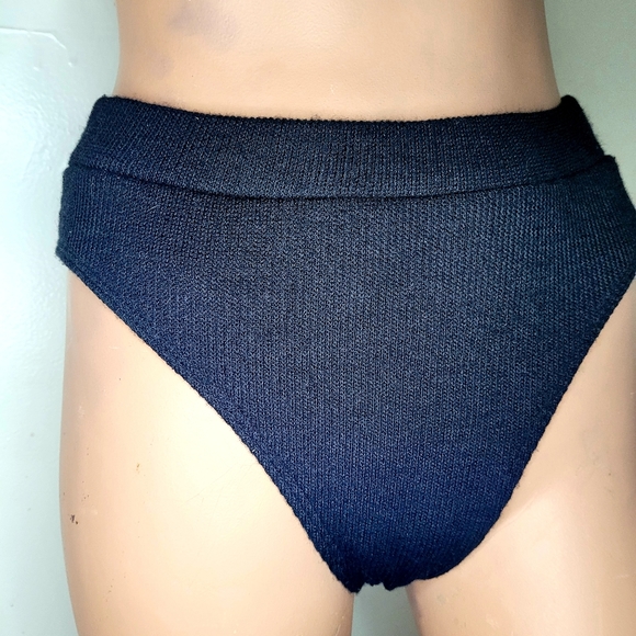 NEW SMALL AMAZON BLACK KNIT BIKINI 2 PIECE BIKINI SWIMSUIT BEAUTIFUL - Picture 4 of 8